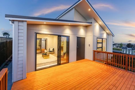 Photo of property in 3 Kauru Lane, Wainui, 0992