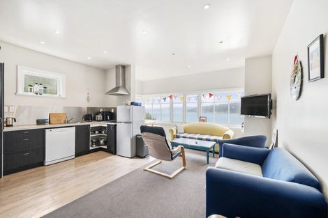 Photo of property in 108 Maida Vale Road, Roseneath, Wellington, 6011