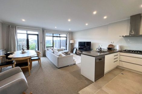 Photo of property in 14a Dida Park Drive, Kumeu, 0810