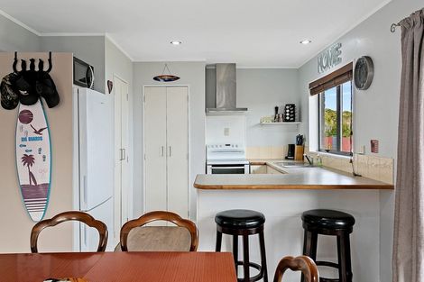 Photo of property in 2 Battersea Place, Richmond Heights, Taupo, 3330