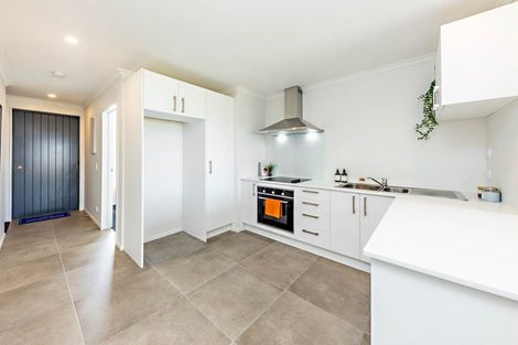 Photo of property in 11 Saddleback Crescent, Papakura, 2110