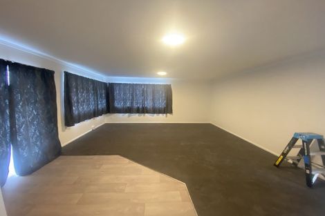 Photo of property in 15b Gribble Grove, Stokes Valley, Lower Hutt, 5019