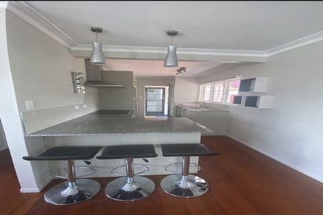 Photo of property in 5 Hallberry Road, Mangere East, Auckland, 2024