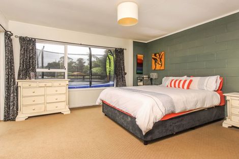 Photo of property in 1/135a Glengarry Road, Glen Eden, Auckland, 0602