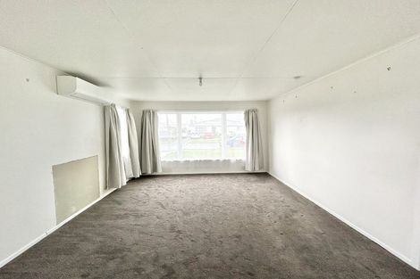 Photo of property in 16 Shamrock Street, Levin, 5510