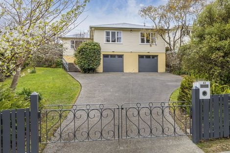 Photo of property in 63 Redwood Avenue, Tawa, Wellington, 5028