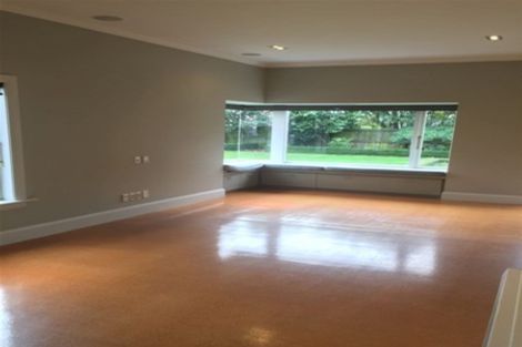 Photo of property in 17 Saint Andrews Square, Strowan, Christchurch, 8052