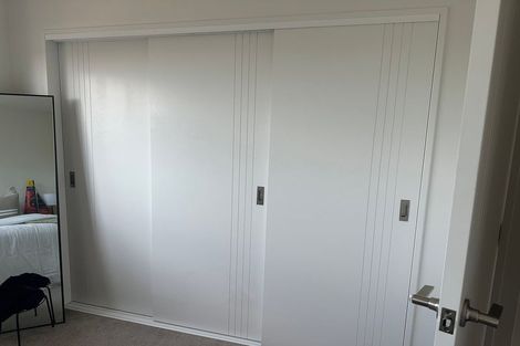 Photo of property in 15 Oki Place, Glenfield, 0629