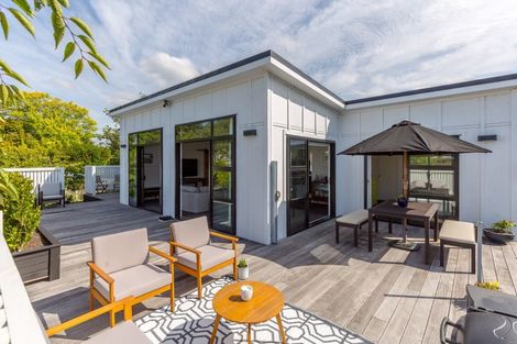 Photo of property in 24 Kempton Street, Greytown, 5712