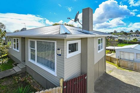 Photo of property in 266 Bairds Road, Otara, Auckland, 2023
