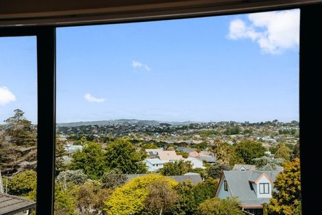Photo of property in 50d Sandgate Avenue, Botany Downs, Auckland, 2010