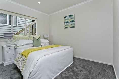 Photo of property in 1/61 The Avenue, Albany, Auckland, 0632