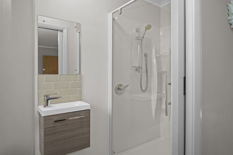 Photo of property in 5c Janet Frame Way, Whitemans Valley, Upper Hutt, 5371