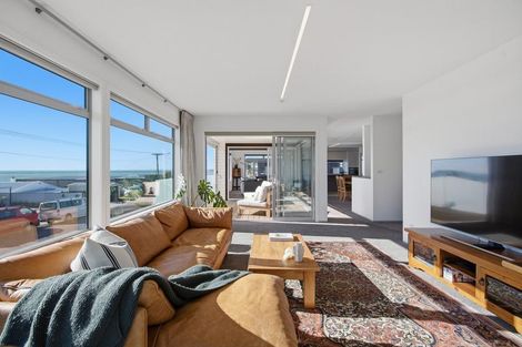 Photo of property in 21 Hine Street, New Plymouth, 4310