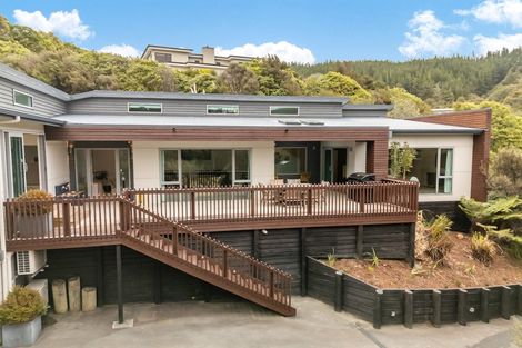 Photo of property in 9 Sylvan Way, Silverstream, Upper Hutt, 5019