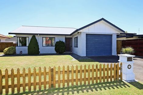 Photo of property in 207 Knight Street, Hastings, 4122