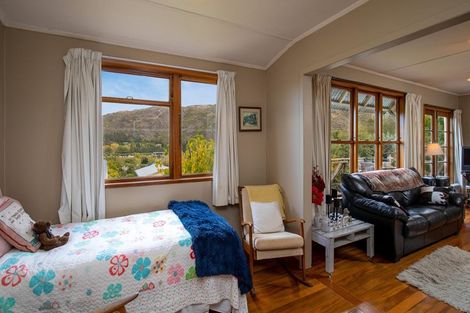 Photo of property in 10 Hazlett Street, Clyde, 9330