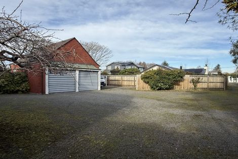 Photo of property in 64 Hamilton Avenue, Ilam, Christchurch, 8041