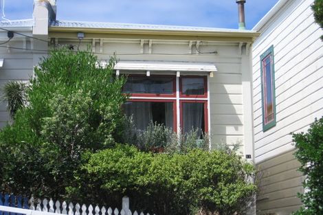 Photo of property in 11 Wright Street, Mount Cook, Wellington, 6021