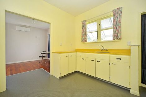 Photo of property in 46 Brandon Street, Featherston, 5710