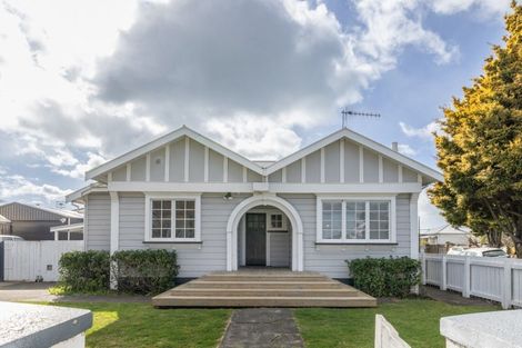 Photo of property in 93 Georges Drive, Napier South, Napier, 4110