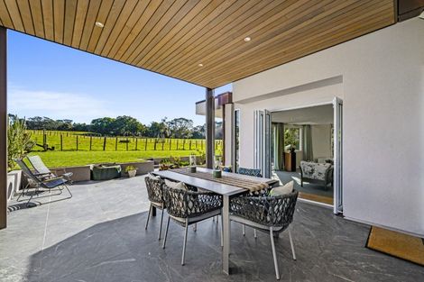 Photo of property in 100 Campbell Road, One Tree Hill, Auckland, 1061