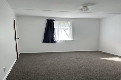 Photo of property in 9 Berkshire Grove, Cannons Creek, Porirua, 5024