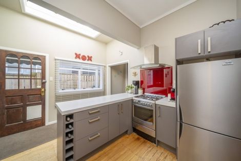 Photo of property in 60 Crownhill Street, Spotswood, New Plymouth, 4310