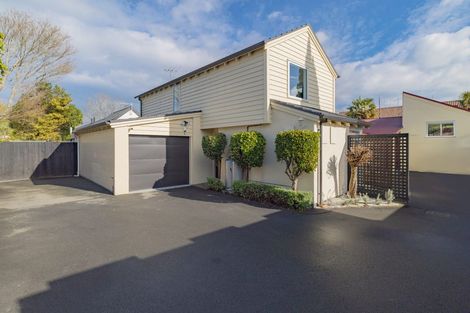 Photo of property in 11 Leinster Road, Merivale, Christchurch, 8014