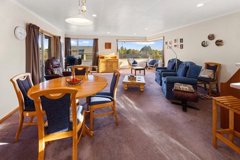 Photo of property in 24 Aotea Crescent, Gore, 9710