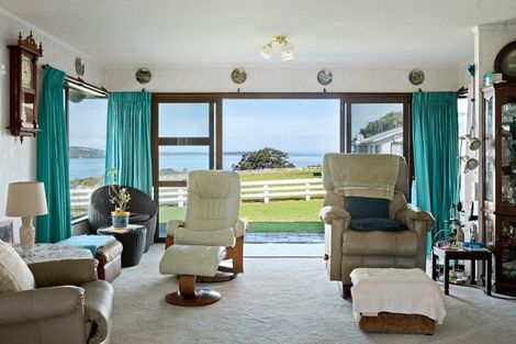 Photo of property in 131 Athenree Road, Athenree, Katikati, 3177