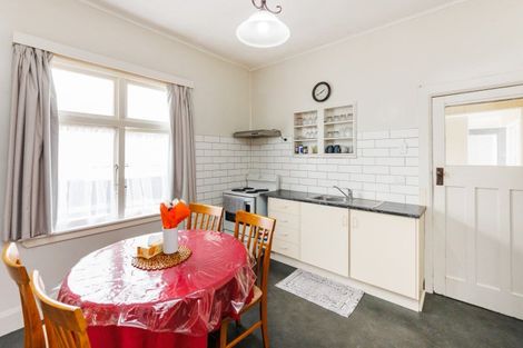 Photo of property in 194 Ferguson Street, West End, Palmerston North, 4412