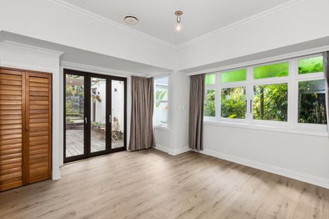 Photo of property in 35 Hospital Terrace, Hospital Hill, Napier, 4110