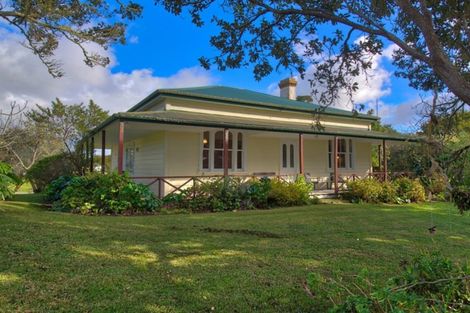 Photo of property in 22 Bonham Street, Pahi, Paparoa, 0571