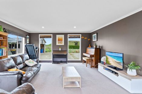 Photo of property in 99 Centre Bush Otapiri Road, Centre Bush, Winton, 9782