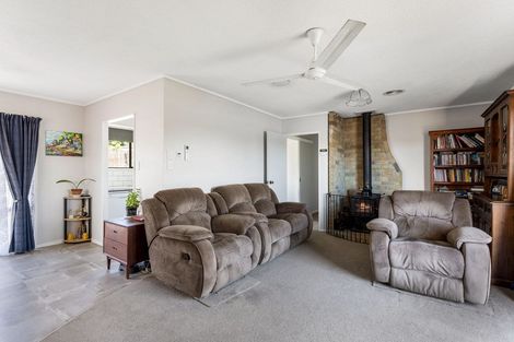 Photo of property in 1 Langstone Street, Welcome Bay, Tauranga, 3112