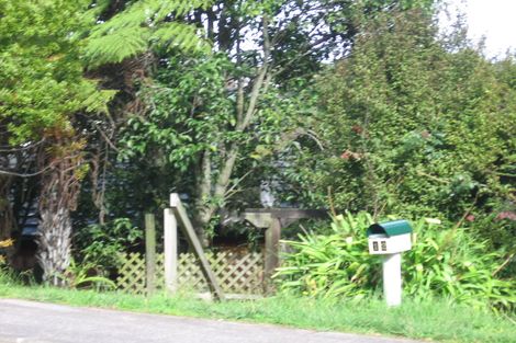 Photo of property in 12 Atkinson Road, Titirangi, Auckland, 0604