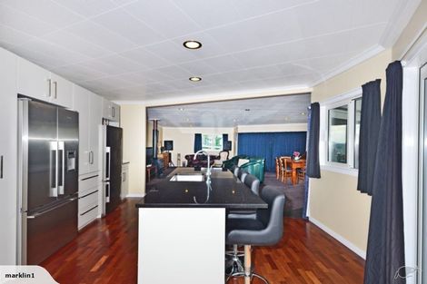 Photo of property in 2118 East Coast Road, Stillwater, Silverdale, 0993