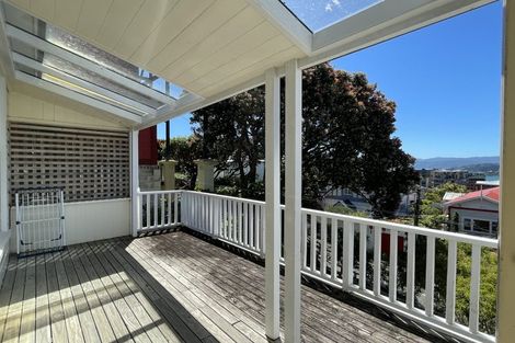 Photo of property in 16 Talavera Terrace, Kelburn, Wellington, 6012