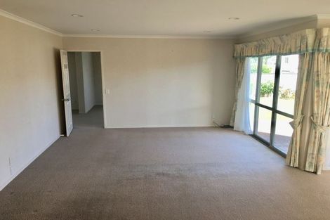 Photo of property in 31 Heyington Way, East Tamaki Heights, Auckland, 2016