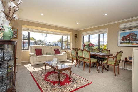 Photo of property in 21 Ruahine Street, Dannevirke, 4930