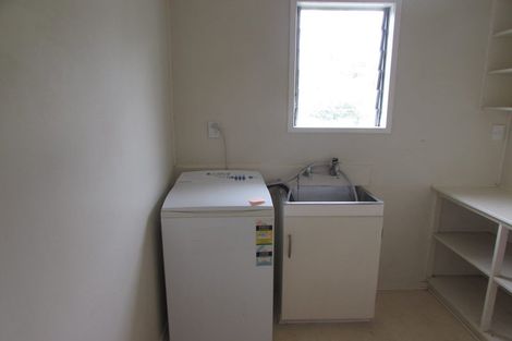 Photo of property in 35 Clayburn Road, Glen Eden, Auckland, 0602