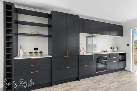 Photo of property in 109 Hurndall Street East, Maungaturoto, 0520