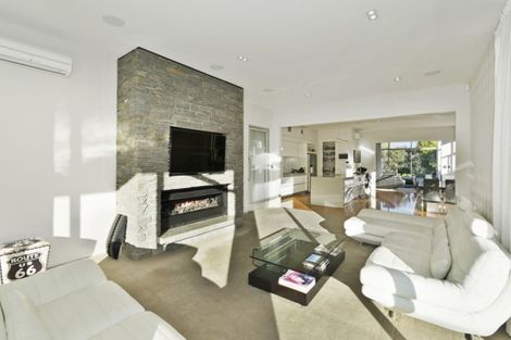 Photo of property in 8 Royds Street, Fendalton, Christchurch, 8014