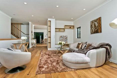 Photo of property in 24 Turutu Place, Long Bay, Auckland, 0630