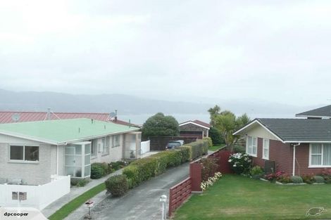 Photo of property in 5a Reese Jones Grove, Maungaraki, Lower Hutt, 5010