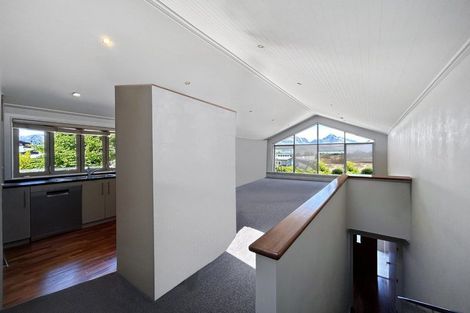 Photo of property in 3a Hallenstein Street, Queenstown, 9300
