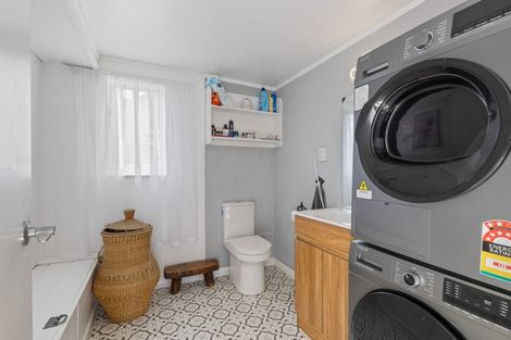 Photo of property in 1 Brick Street, Te Aroha, 3320