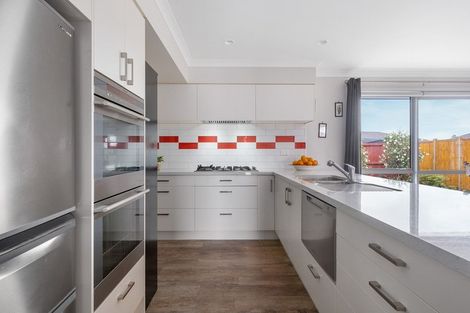 Photo of property in 34 Oakwood Way, Papamoa Beach, Papamoa, 3118