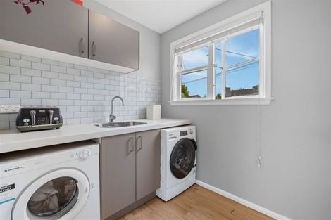 Photo of property in 44 Pitcairn Crescent, Bryndwr, Christchurch, 8053